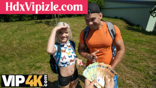 Sarışın Fıstık Para İçin Yabancının Sikini Emiyor Türkçe Altyazılı